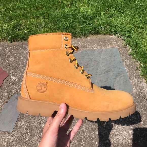 Timberland Boots - Picture 2 of 5
